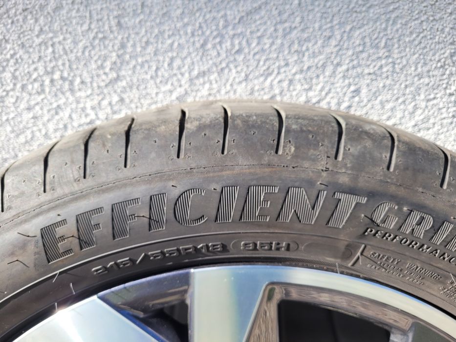 Koła komplet Renault Arkana RS Line 215/55R18Felgi  5x114.3 z oponami