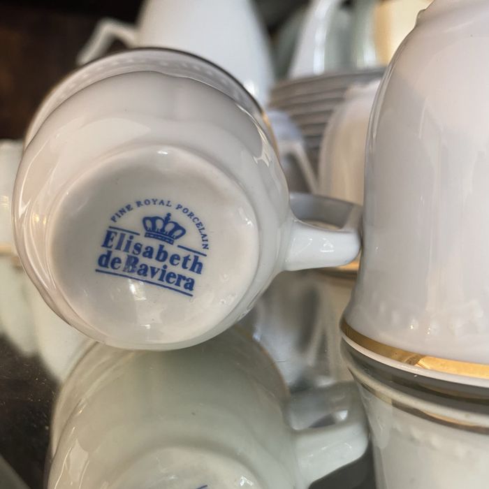 Serviço de Café/Chá em Porcelana Fina (Completo - 12 Pessoas) - Impecável