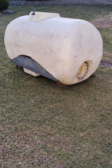 Zbiornik (beczka) do opryskiwacza – sprawny