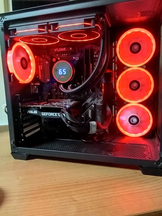 pc gaming - ryzen 7 5800X - RTX 5070