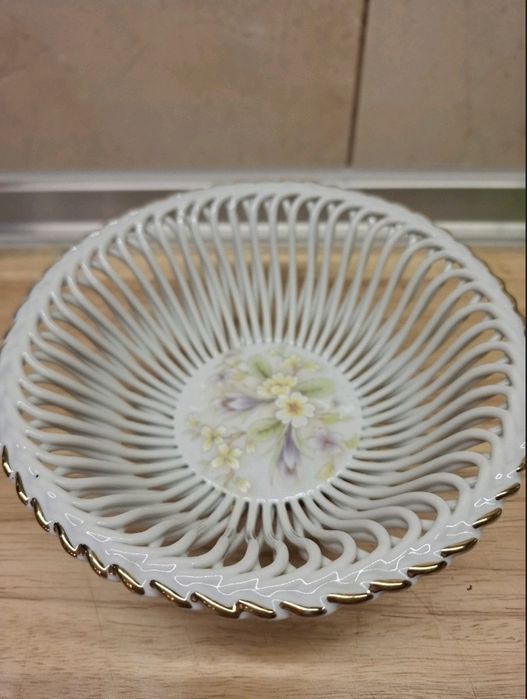 Продам фарфоровые конфетницы  Румыния