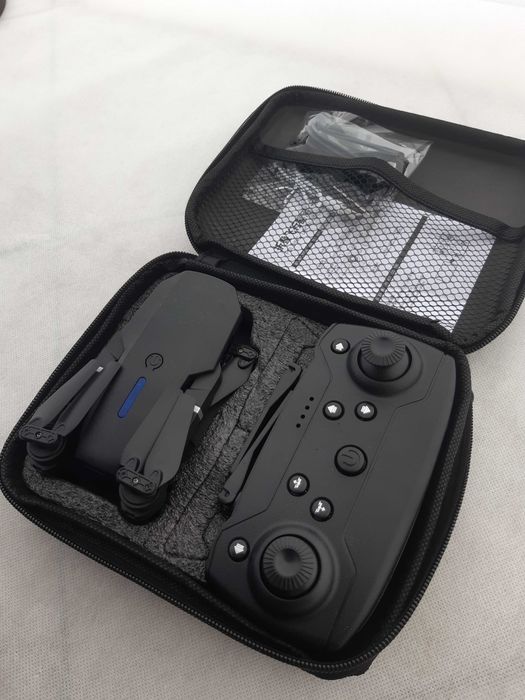 Dron zdalnie sterowany