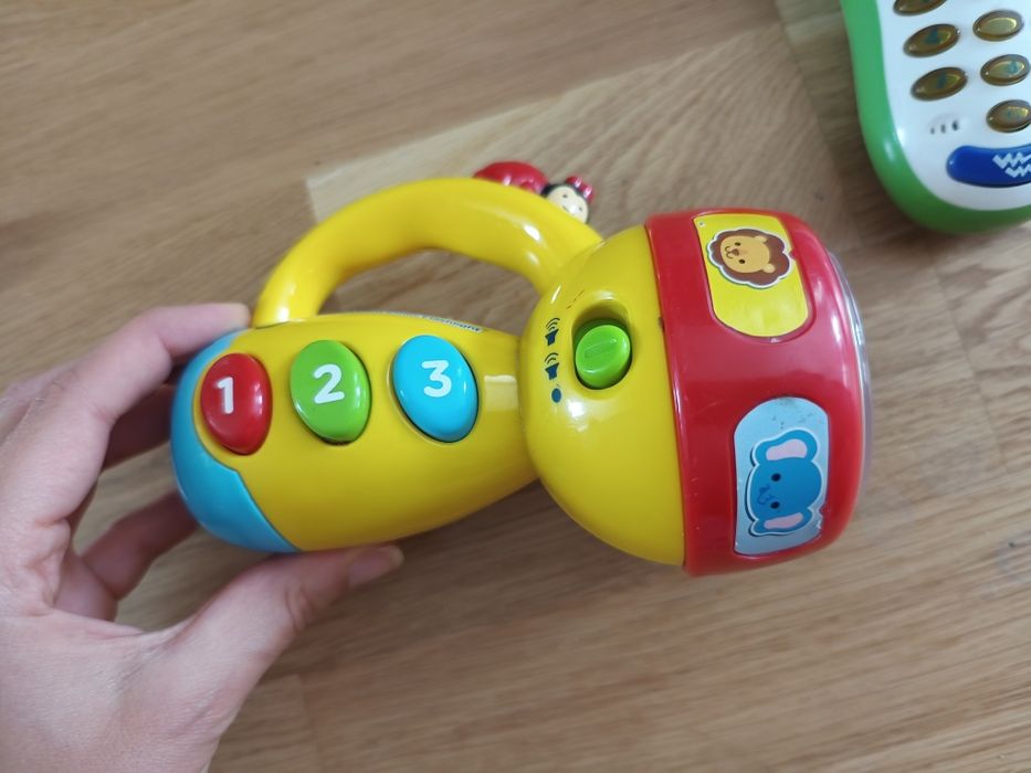 Telefon i latarka dla dzieci