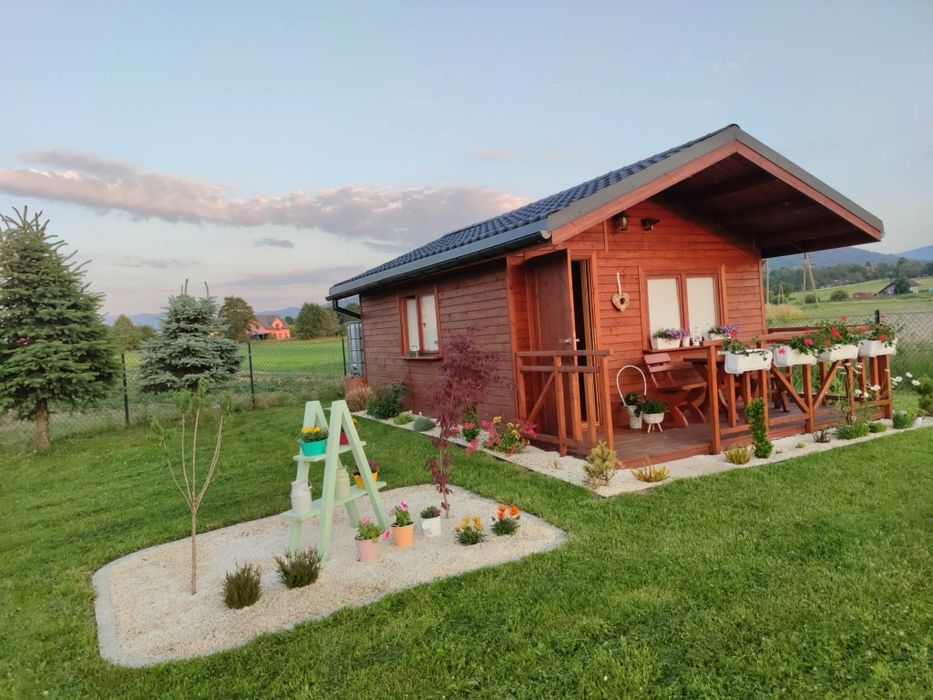 Domek drewniany letniskowy 4x5 m + zadaszony taras – 4 lata - do rozsądnej negocjacji