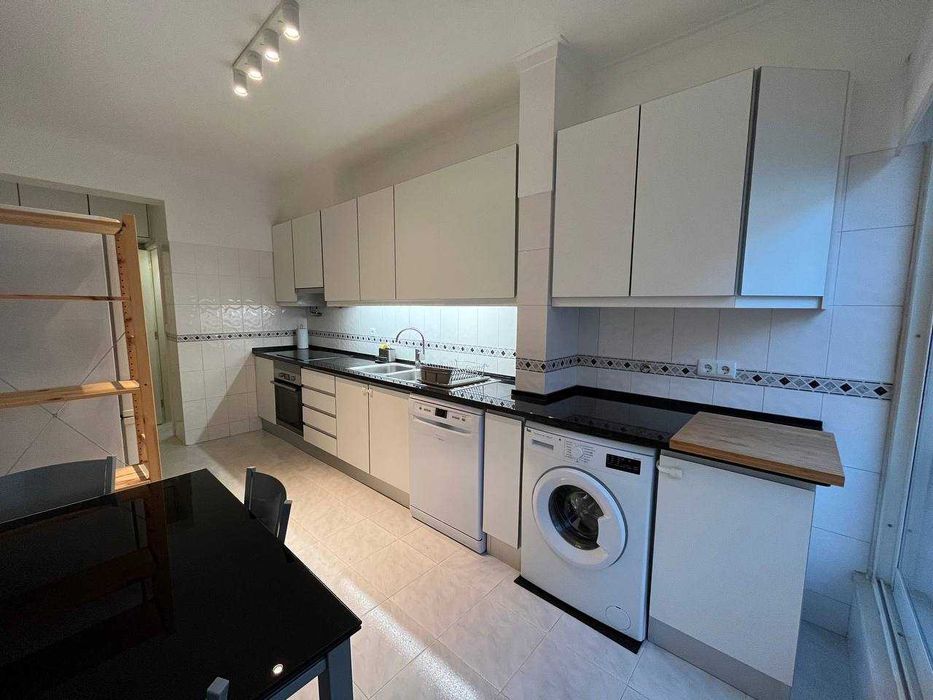 Apartamento T1+1 | Penha de França | Garagem | Arrendamento