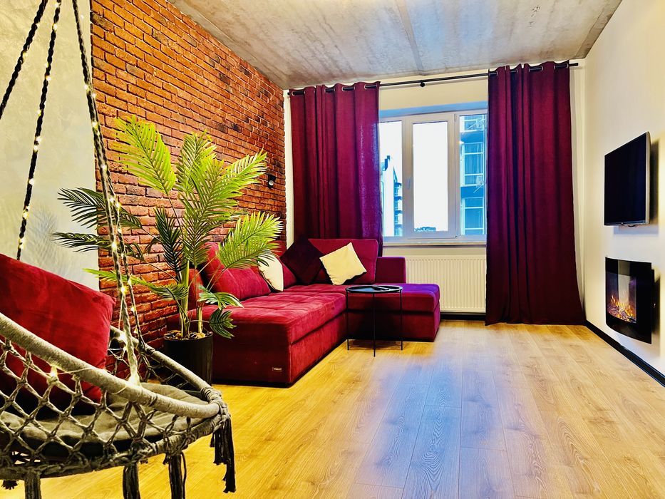 Подобово. Дизайнерська 2-х кімнатна квартира у стилі «ЛОФТ»