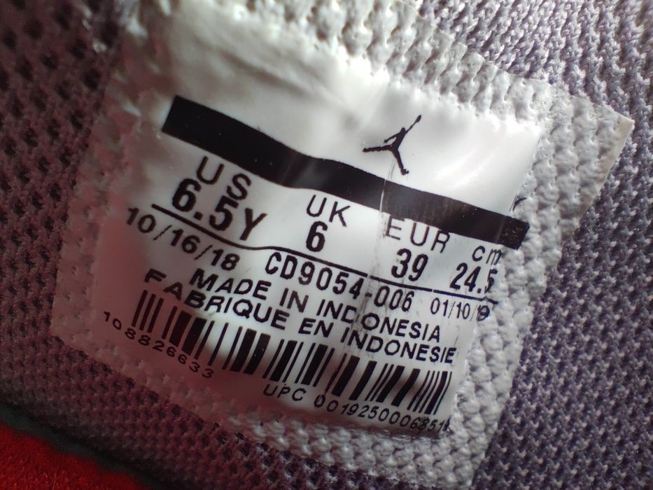 Nike Air Jordan Legacy low  Bred
CD7069-006