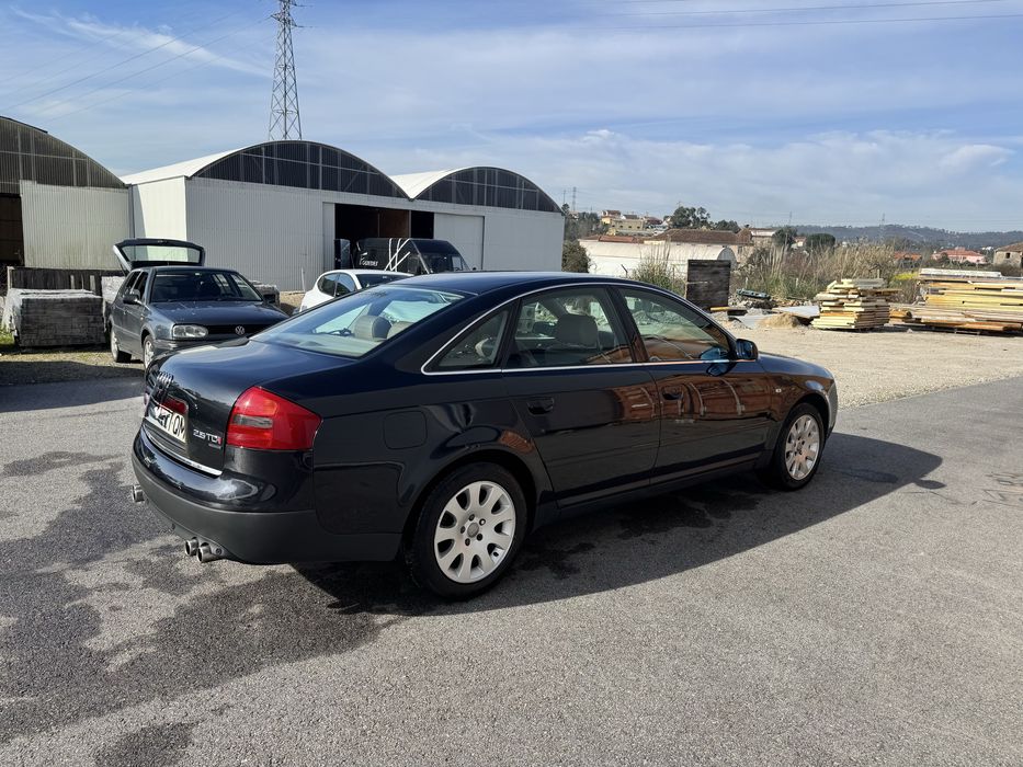 Audi A6 V6 quattro Nacional