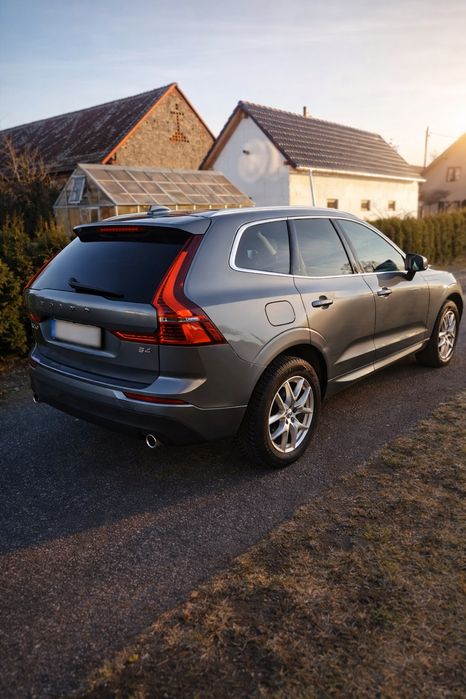 Volvo XC60 B4 Momentum Plus (Volvo Selekt)