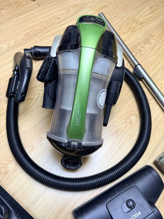 Aspirador POLTI Forzaspira MC330 – 700W – Multiciclónico + Vários Acessórios