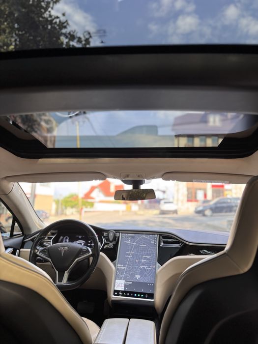 Tesla model S 85 європа