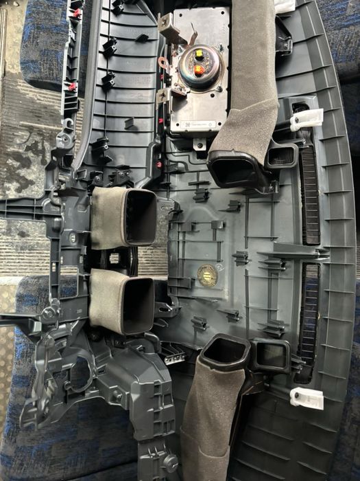 Торпеда Тойота Рав 4