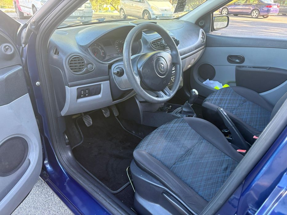 Renault Clio III gasolina