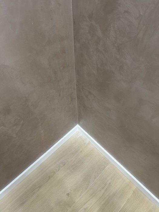 Плінтус мдф, алюмінієвий, пластик