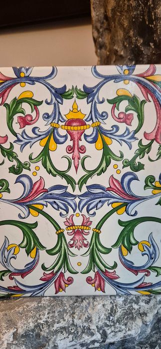 Ozdobny kafel płytka ceramiczna z orientalnym wzorem, prawdopodobnie.