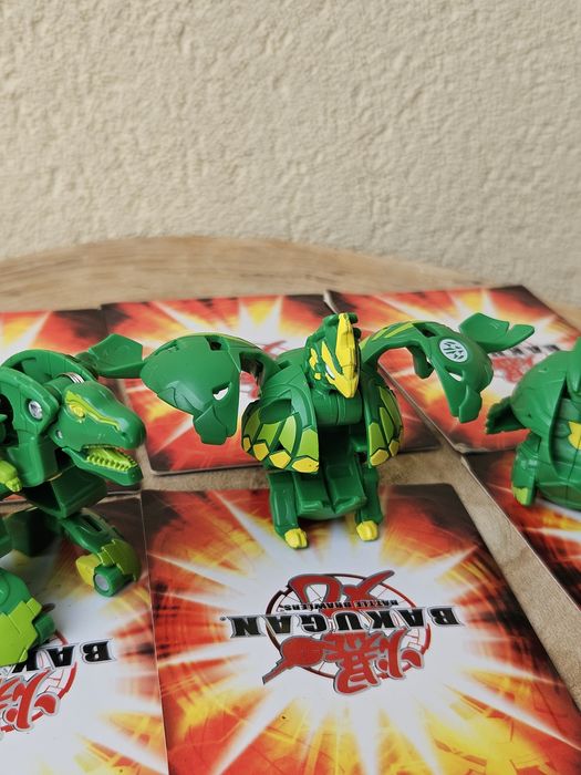Bakugan Ventus Collection Lot Trox Ultra, Harperion & Dragonoid