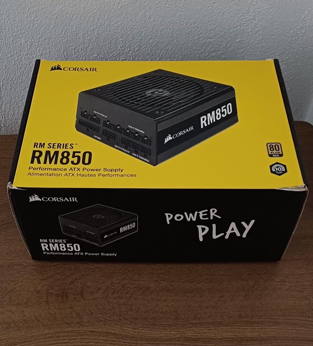 Fonte de Alimentação Corsair RM850