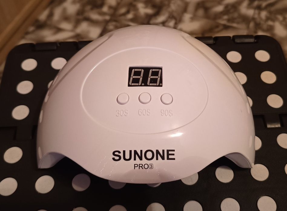 Sprzedam lampę do paznokci