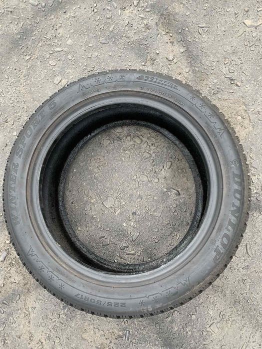 Шини 225/50 R17 Dunlop зима 2024 рік 7 мм