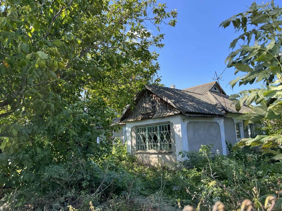 Продається хата с. Іванківці 8 км від Дунаєвець Хмельницька обл.