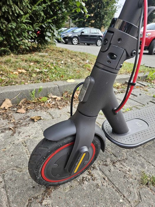 Hulajnoga elektryczna Xiaomi Mi Pro 2 jak nowa mały przebieg