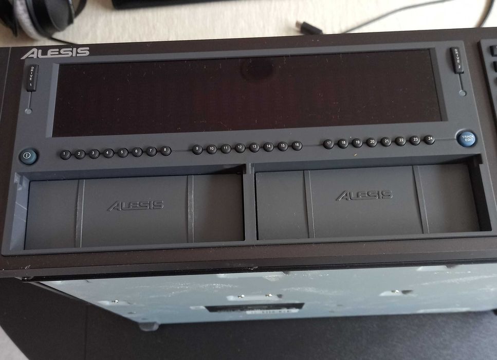 Gravador Multipistas Alesis HD24