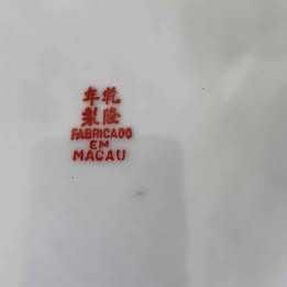 Prato raso oriental em porcelana com 26cm de diâmetro #