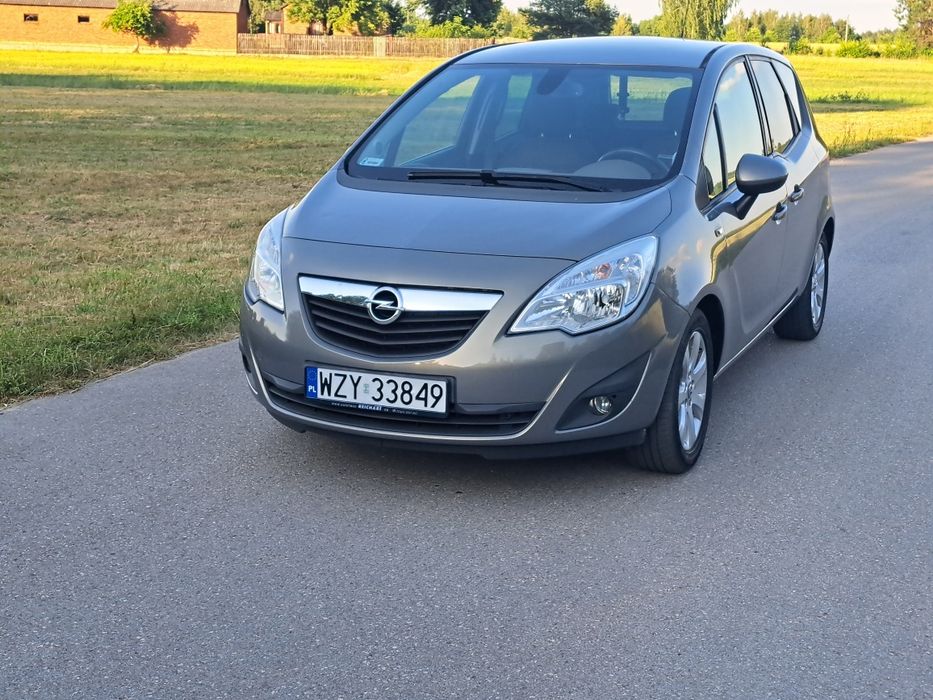 **Opel**Meriwa **Bezyna **2010**Rok**