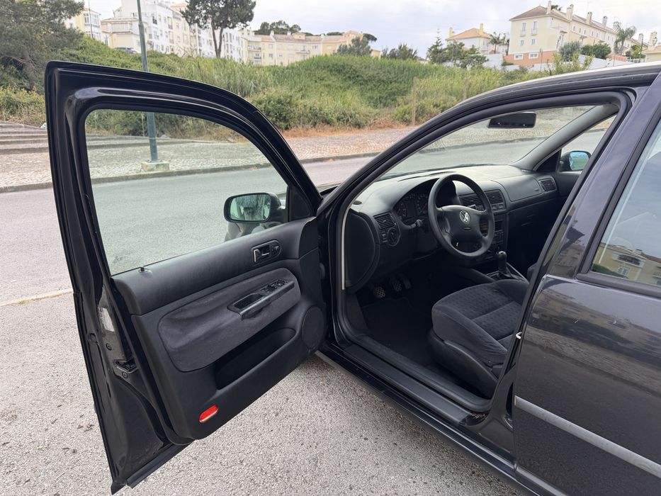 VW Golf 1.4 16V Gasolina 2002