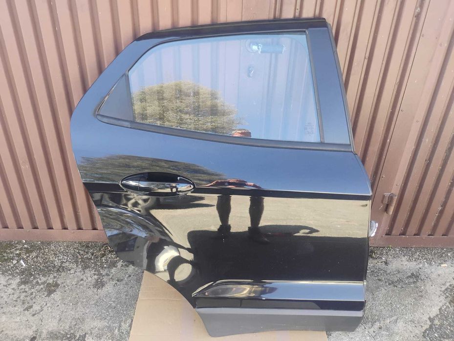 Ford ecosport drzwi prawy tył kompletne kolor panther black