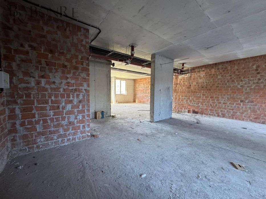 Продаж, Фасад, Торове, Метрологічна, 125,10м2.