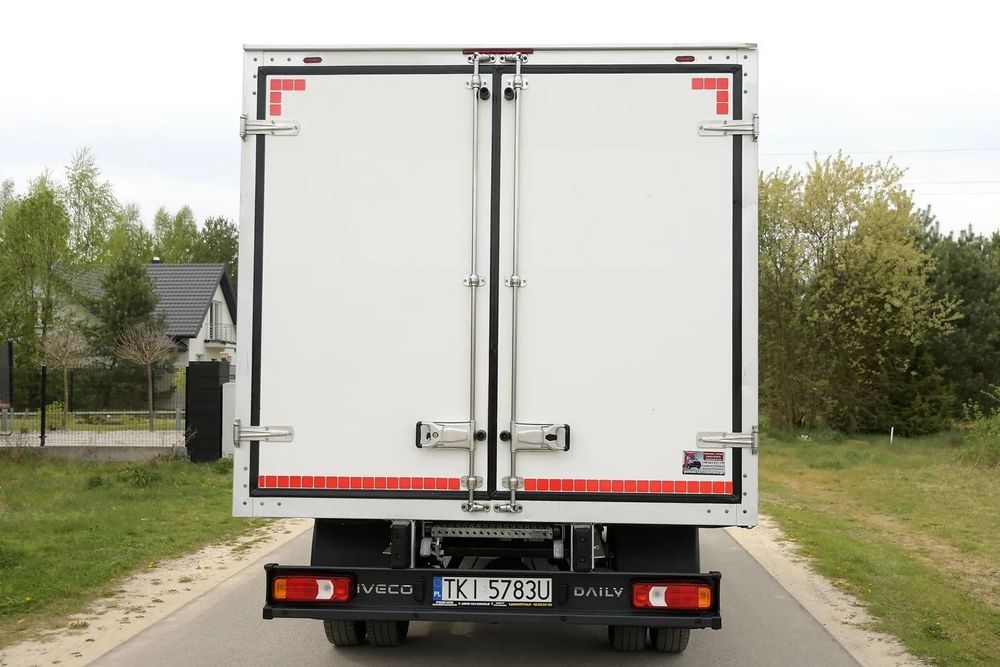 Iveco DAILY 35-180 * CHŁODNIA / MROŹNIA * THERMO KING V300 MAX * HiMATIC * IDEALNY STAN!* JAK NOWY!