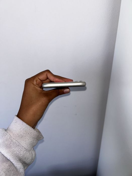 iphone 11 - branco - 64 gb