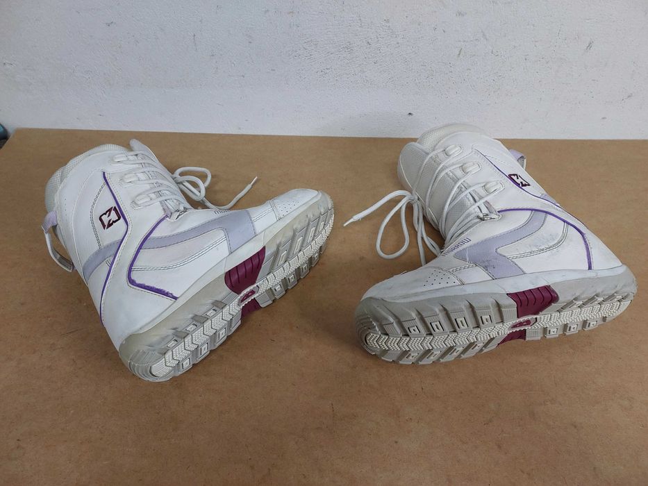 Buty snowboardowe MORROW Eu.39, 25 cm