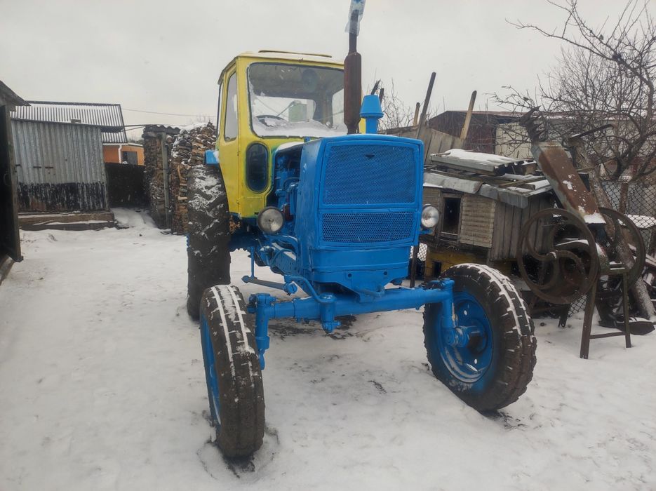 Продам трактор ЮМЗ 6