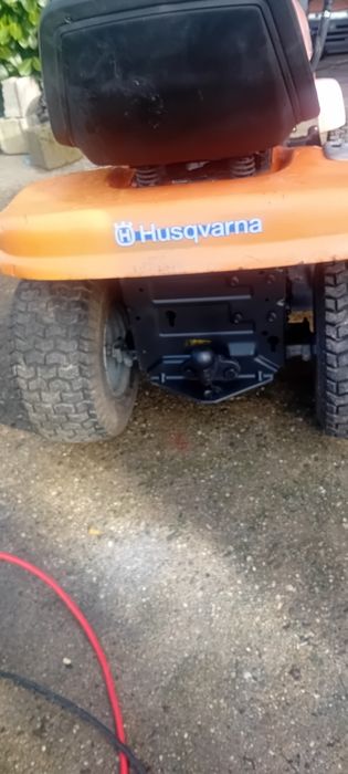 Tractor corta 17cv com reboque