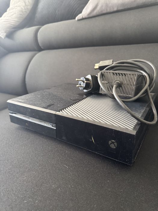 Xbox one 500gb + zasilacz