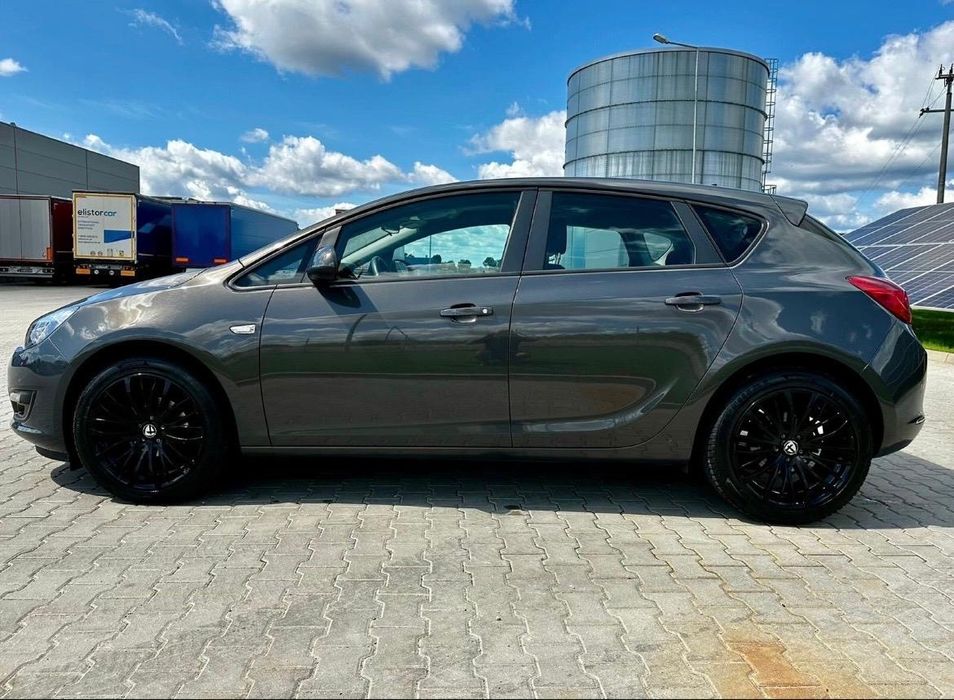 Opel Astra J 1.4 Turbo 120 KM