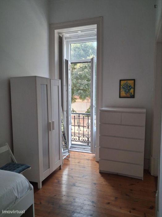 Quarto - localizado em Avenida da Liberdade Lisbon