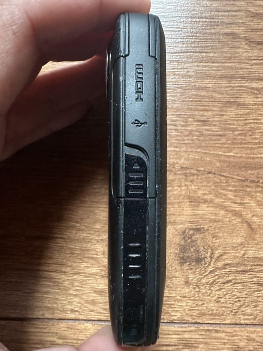 Продам цифровую видеокамеру Kodak ZX5 Play Sport.