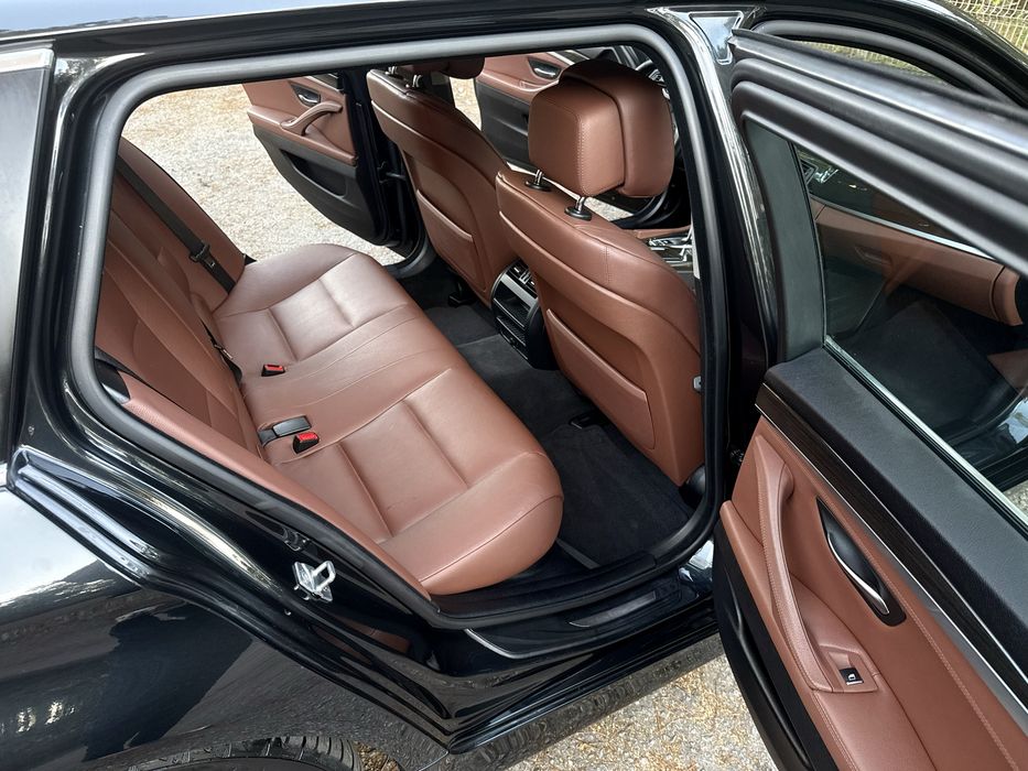 BMW 520D pack auto 215MIL kilometros como nova