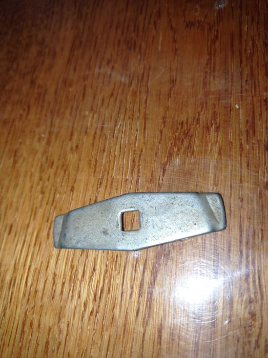 Продам кріплення на катафот