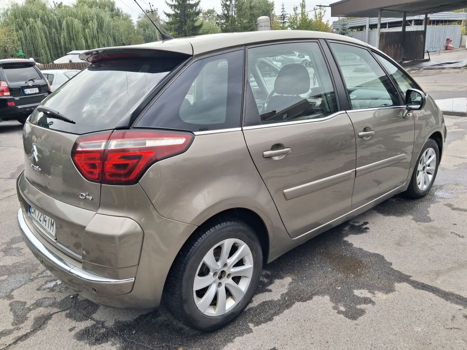 Citroen C4 Picasso 2011 VIN VF7UD9HR8BJ691775 фото оголошення 2 з 6
