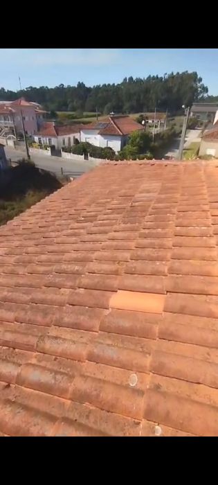 Lavagem de exteriores telhados, fachadas, pavimentos e muros