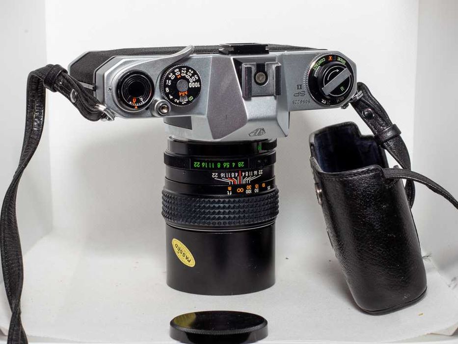 Máquina fotográfica analógica Asahi Pentax Spotmatic SPII + Helios 135