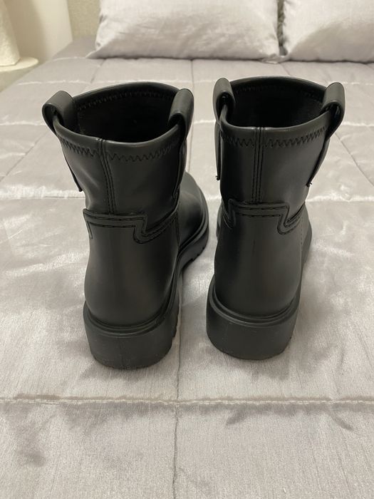 Botas pretas Unisa 37