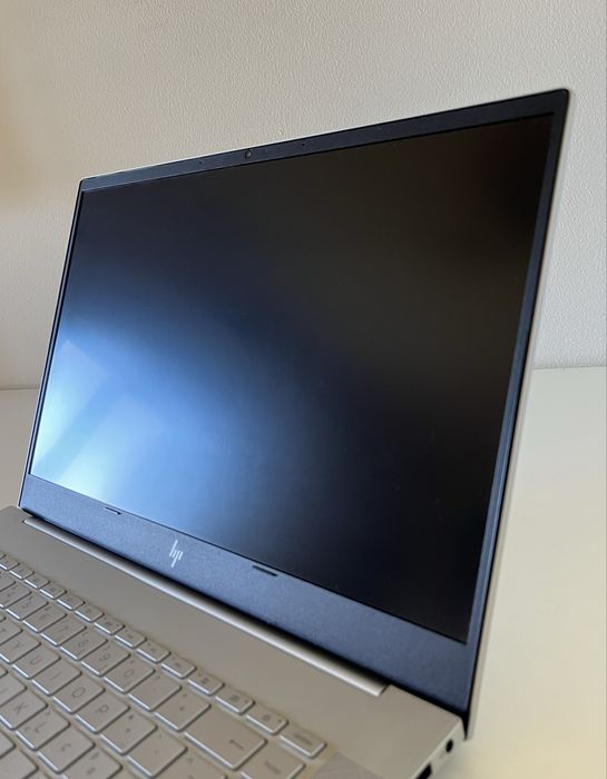 Laptop HP Envy 15-ep0013np