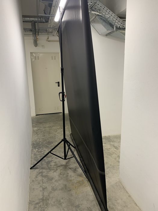 Tela projecao portatil com tripé e saco
