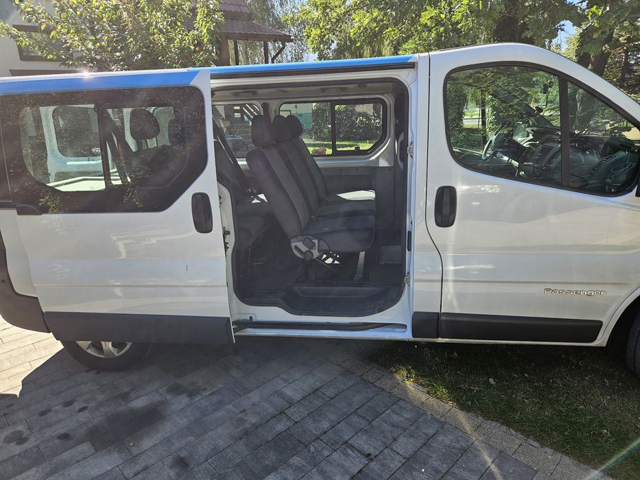 Wynajem busa.  Przewóz osób.
