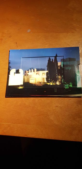 Postal ilustrado da Fundação Miró